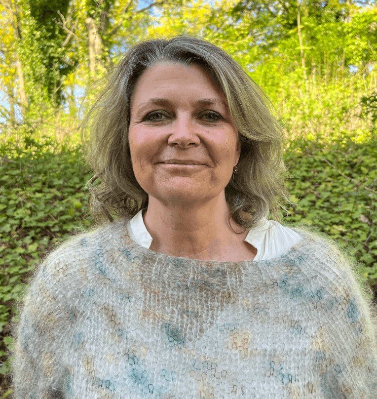 CHARLOTTE BRETH GRAVERSEN